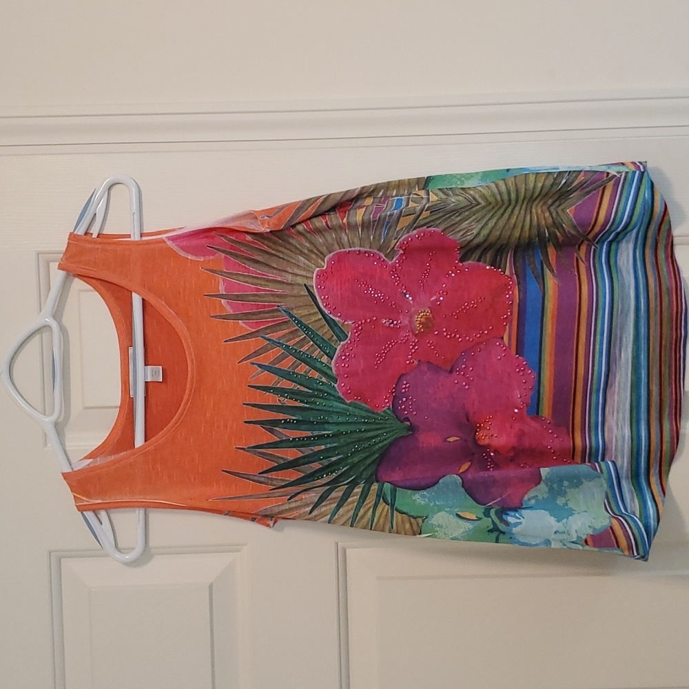 Dress barn Carribean tank top size petite small.